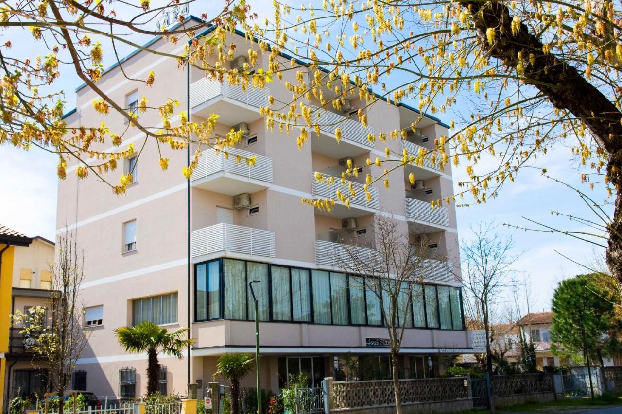 Hotel Sara Cesenatico Buitenkant foto