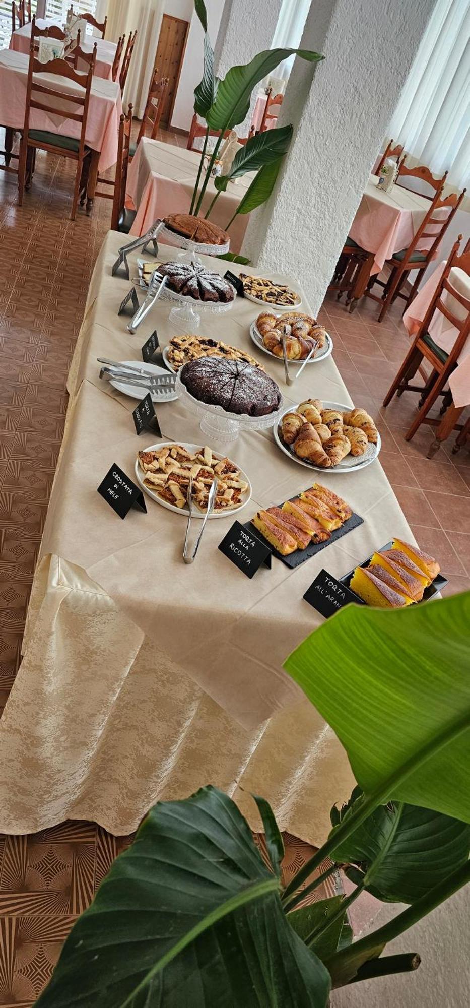 Hotel Sara Cesenatico Buitenkant foto