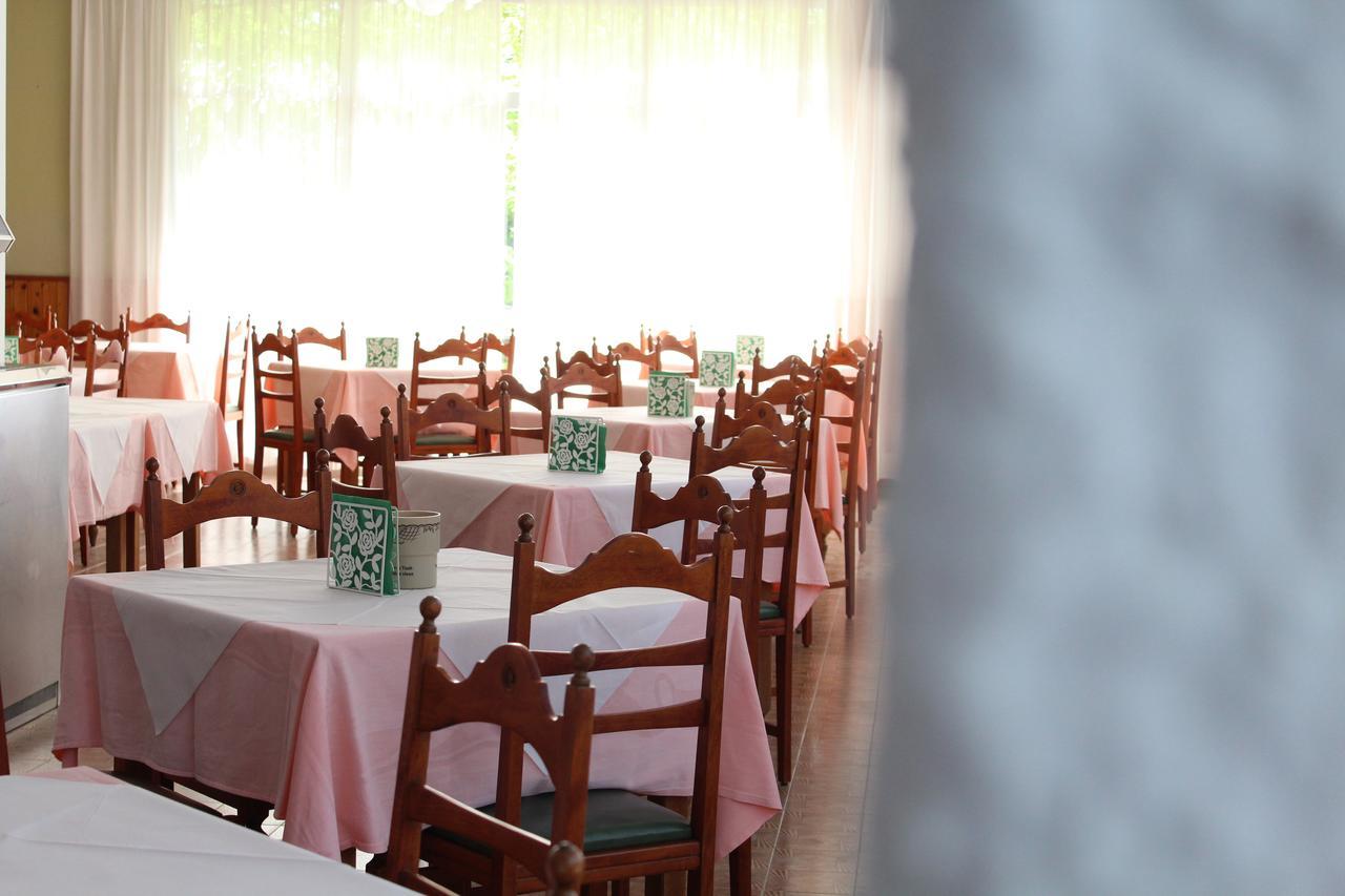 Hotel Sara Cesenatico Buitenkant foto
